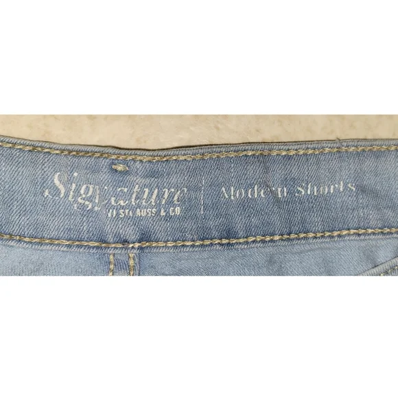 Levis Cut Off Fringe Shorts Lightwash Blue Size 14 - Picture 8 of 8